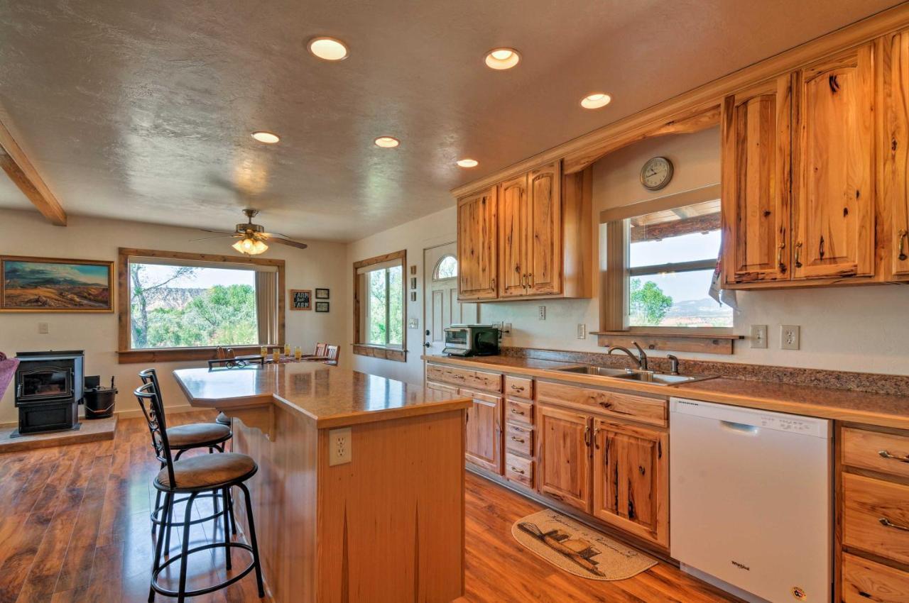 Cozy Henrieville Cabin 18 Mi To Bryce Canyon Np! Exterior foto