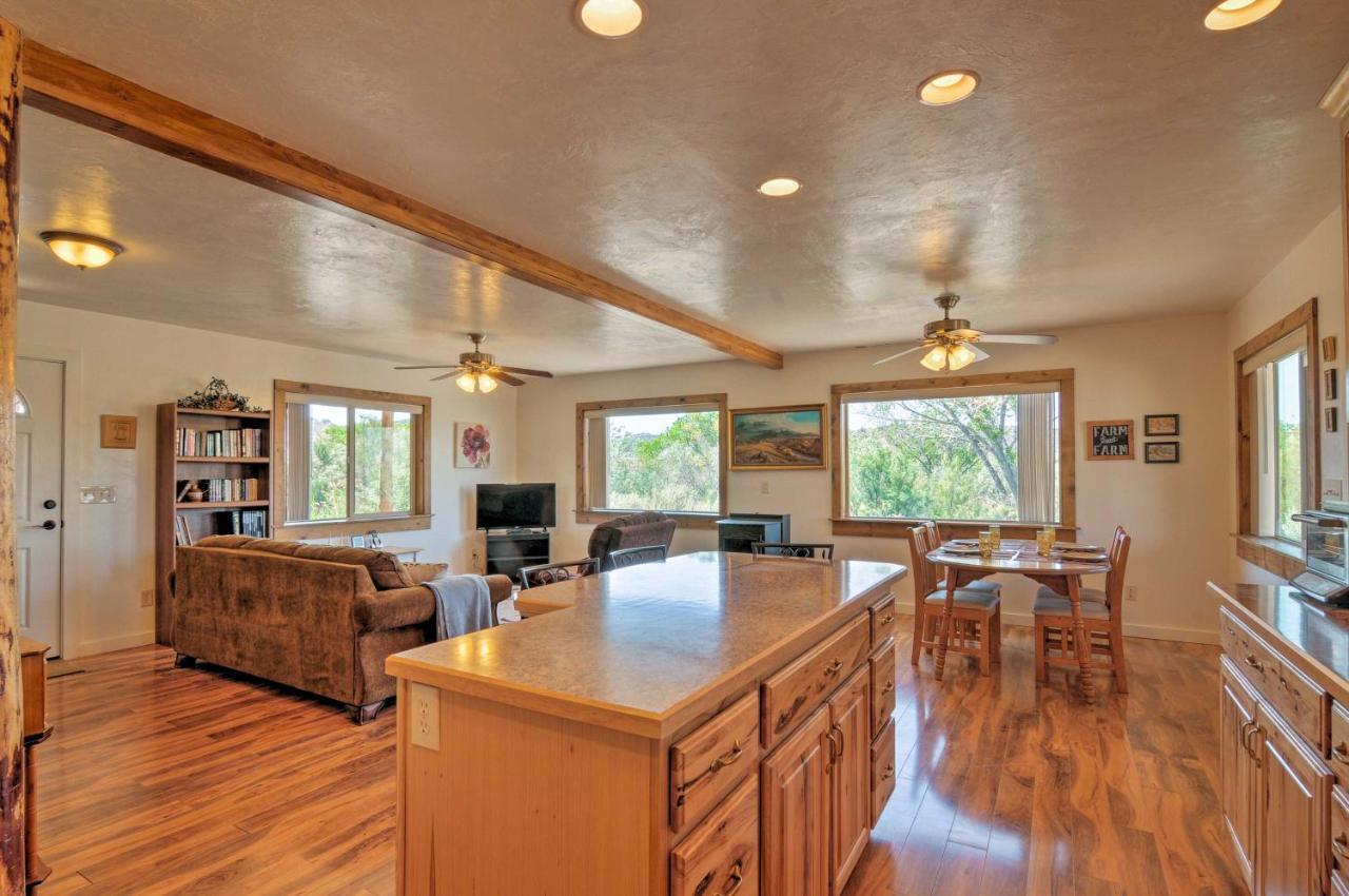Cozy Henrieville Cabin 18 Mi To Bryce Canyon Np! Exterior foto